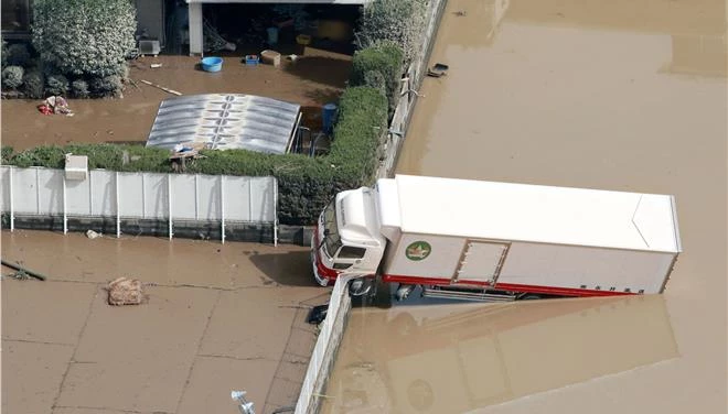 Ιαπωνία: Στους 100 οι νεκροί από τις σφοδρές βροχοπτώσεις